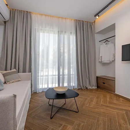 Avaton Boutique * Archangelos (Rhodes)