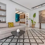 شقة Avaton Boutique